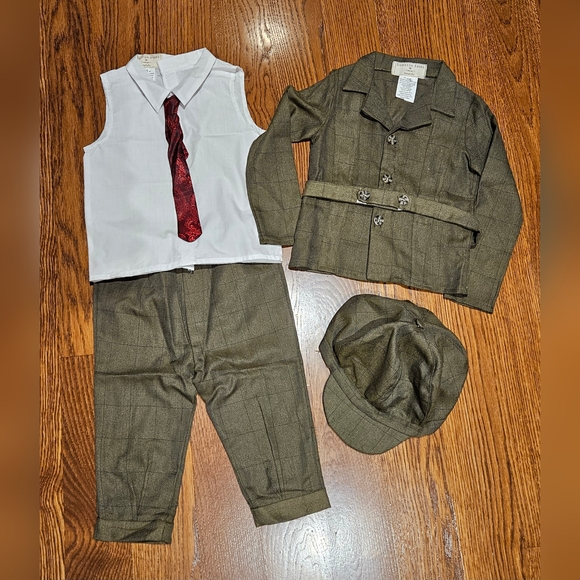 Chasing Fireflies Earl of Grantham costume - like new!